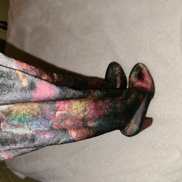 Madden Girl Size 7 Black Velvet Floral Sock Boots - Picture 3 of 14